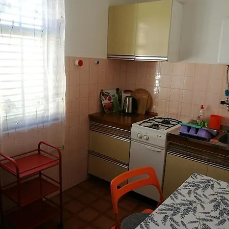 Apartamento By The Sea Rogoznica - 13357 *