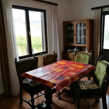 Apartamento By The Sea Rogoznica - 13357